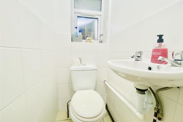 3 bed flat, Trent Bridge Buildings, West Bridgford, Nottingham, NG25FB - Image 10